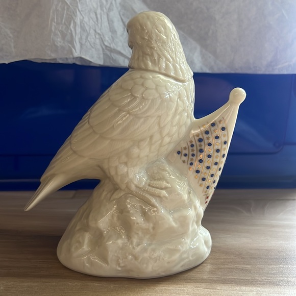 Lenox Porcelain Bald Eagle with American Flag China Jewels Collection - Picture 2 of 9